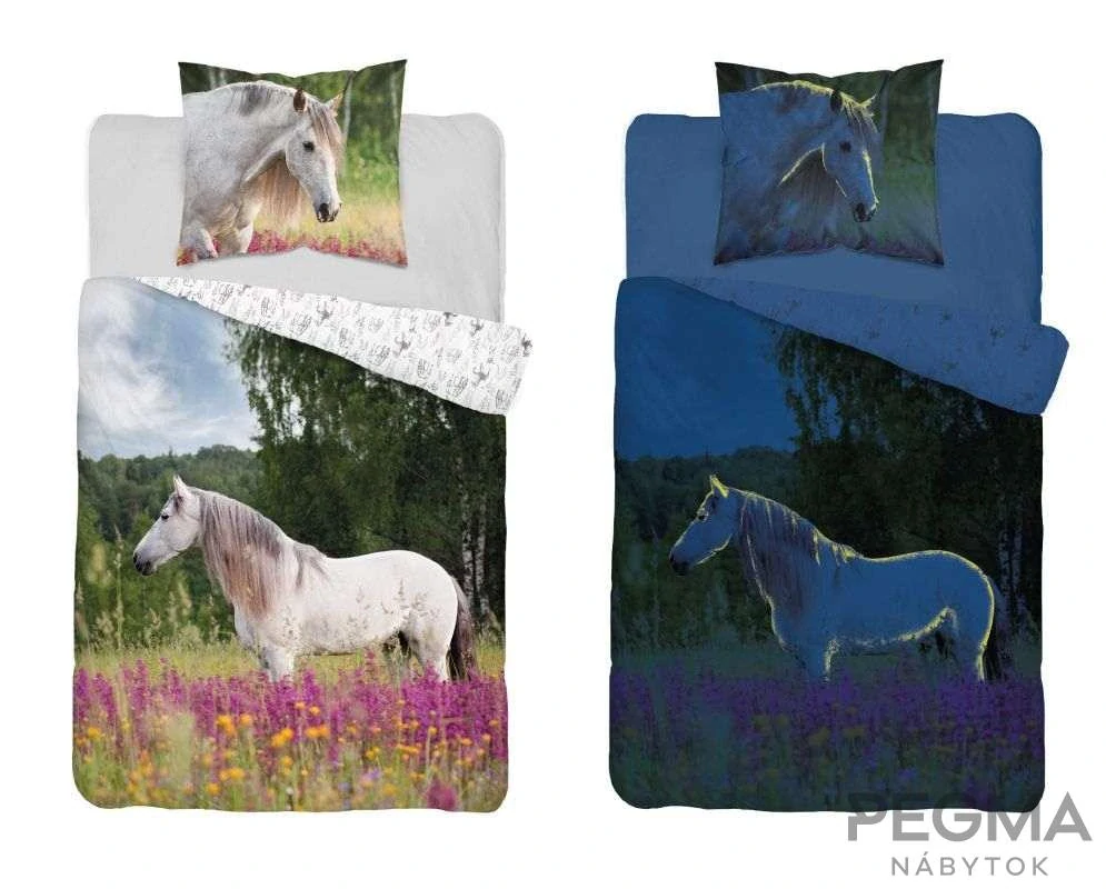 Obliečky DETEXPOL Kôň na lúke svietiace 140/200, 70/80